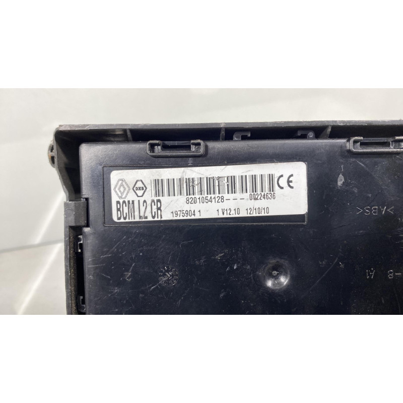 Boitier UCH RENAULT CLIO 3 Photo n°1
