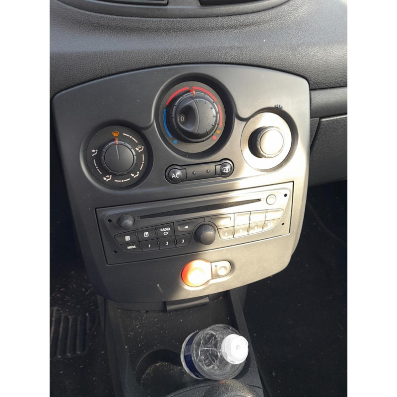 Boitier UCH RENAULT CLIO 3 Photo n°4