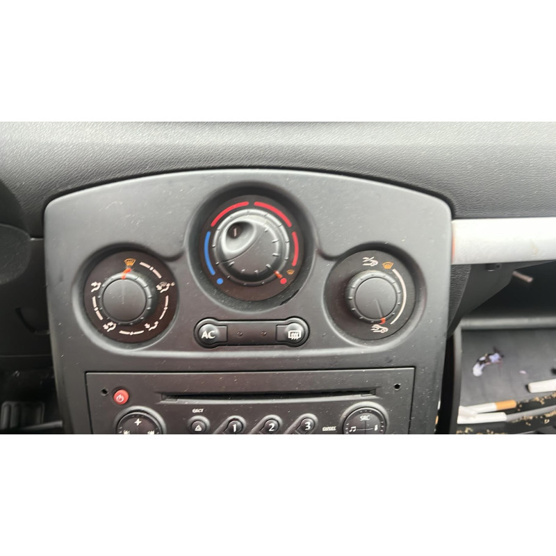 Boitier UCH RENAULT CLIO 3 Photo n°9