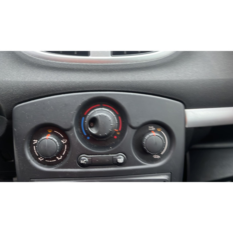 Boitier UCH RENAULT CLIO 3 Photo n°4