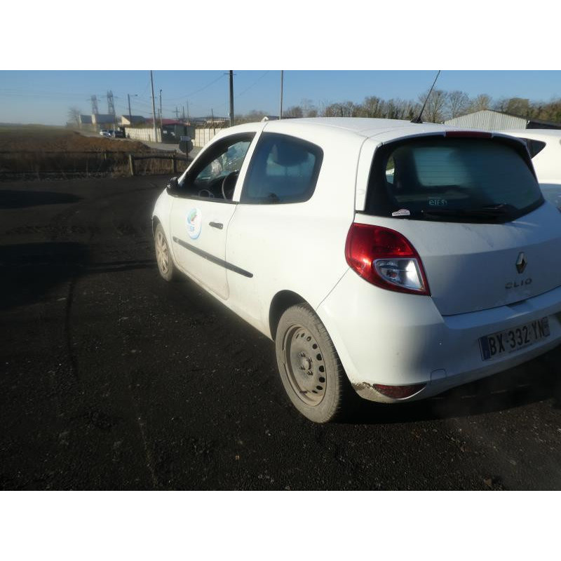 Boitier UCH RENAULT CLIO 3 Photo n°8
