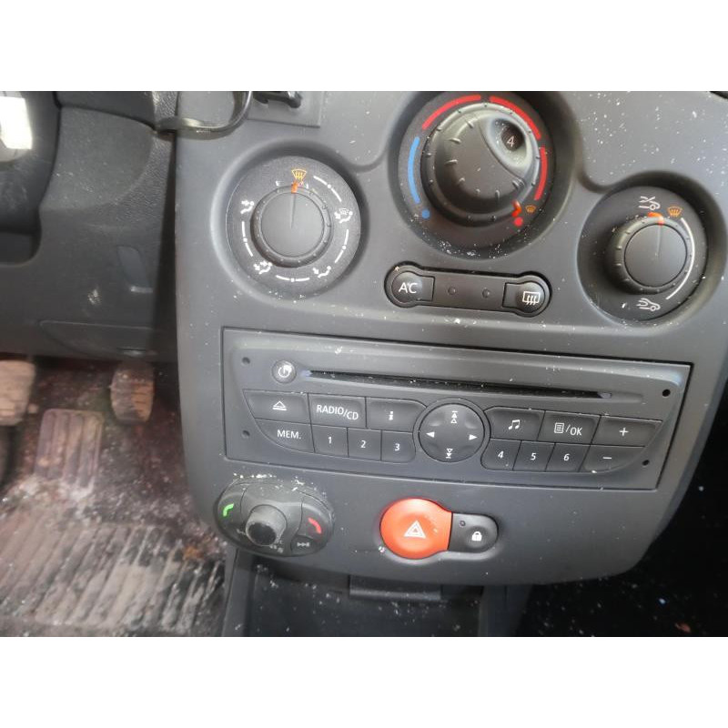 Boitier UCH RENAULT CLIO 3 Photo n°12