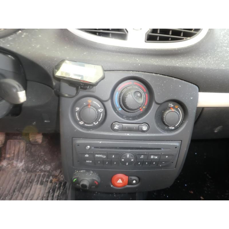 Boitier UCH RENAULT CLIO 3 Photo n°14