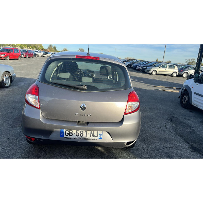 Boitier UCH RENAULT CLIO 3 Photo n°4