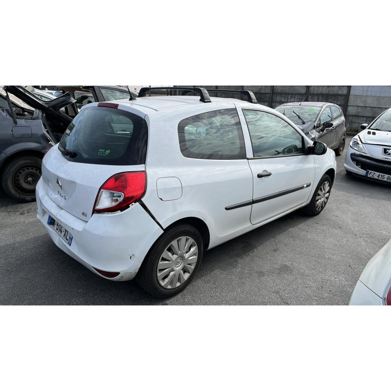 Boitier UCH RENAULT CLIO 3 Photo n°6