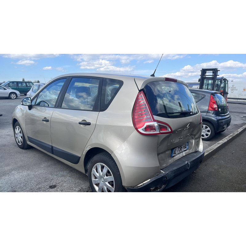 Boitier UCH RENAULT SCENIC 3 Photo n°5