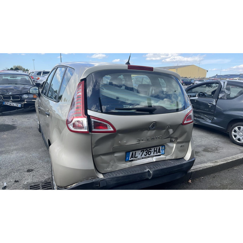Boitier UCH RENAULT SCENIC 3 Photo n°7