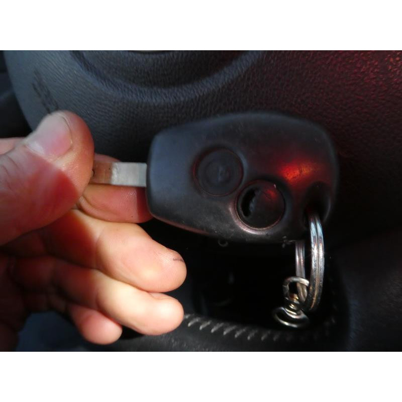 Boitier UCH RENAULT CLIO 3 Photo n°8