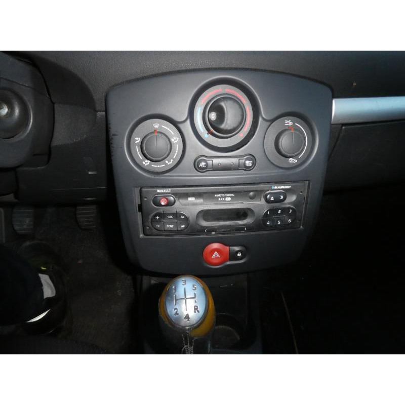 Boitier UCH RENAULT CLIO 3 Photo n°10