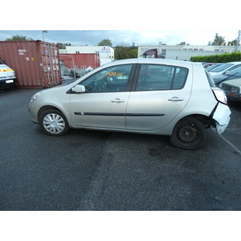 Boitier UCH RENAULT CLIO 3 Photo n°13