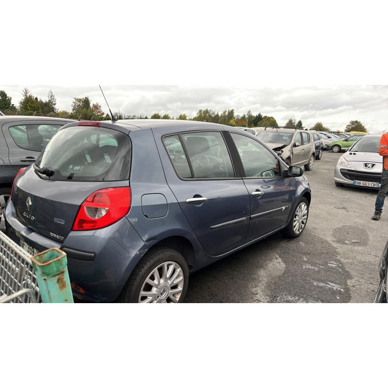 Boitier UCH RENAULT CLIO 3 Photo n°11