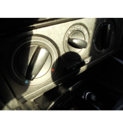 Etrier avant gauche (freinage) VOLKSWAGEN GOLF 4