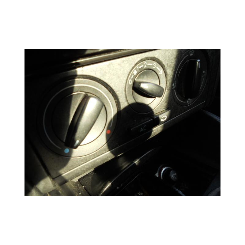 Etrier avant gauche (freinage) VOLKSWAGEN GOLF 4 Photo n°9