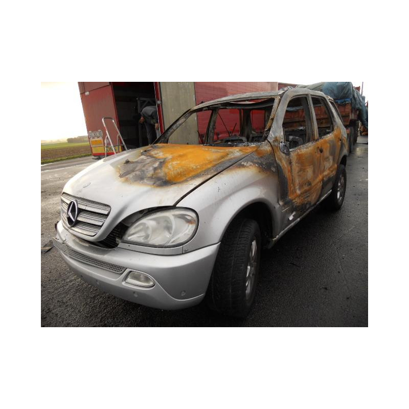 Etrier avant droit (freinage) MERCEDES CLASSE M 163 Photo n°4