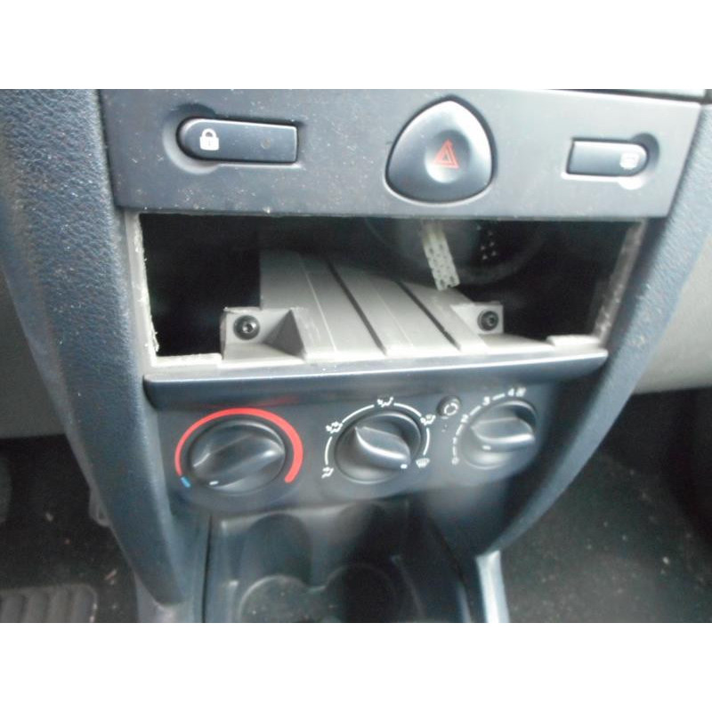 Etrier arriere gauche (freinage) RENAULT CLIO 2 Photo n°9