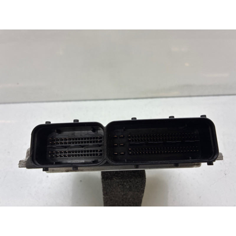 Calculateur moteur VOLKSWAGEN GOLF 6 Photo n°1