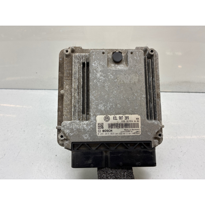 Calculateur moteur VOLKSWAGEN GOLF 6 Photo n°3
