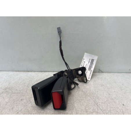 Attache ceinture arriere gauche RENAULT CLIO 4 Photo n°1