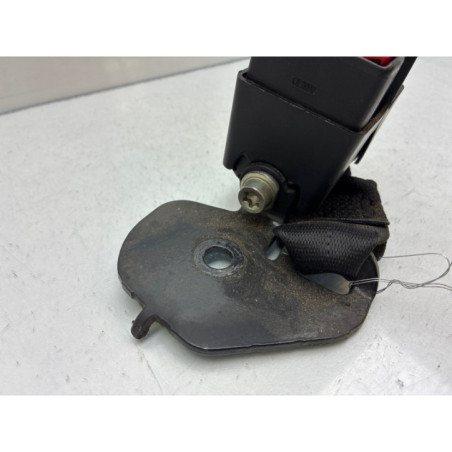 Attache ceinture arriere gauche RENAULT CLIO 2 Photo n°1