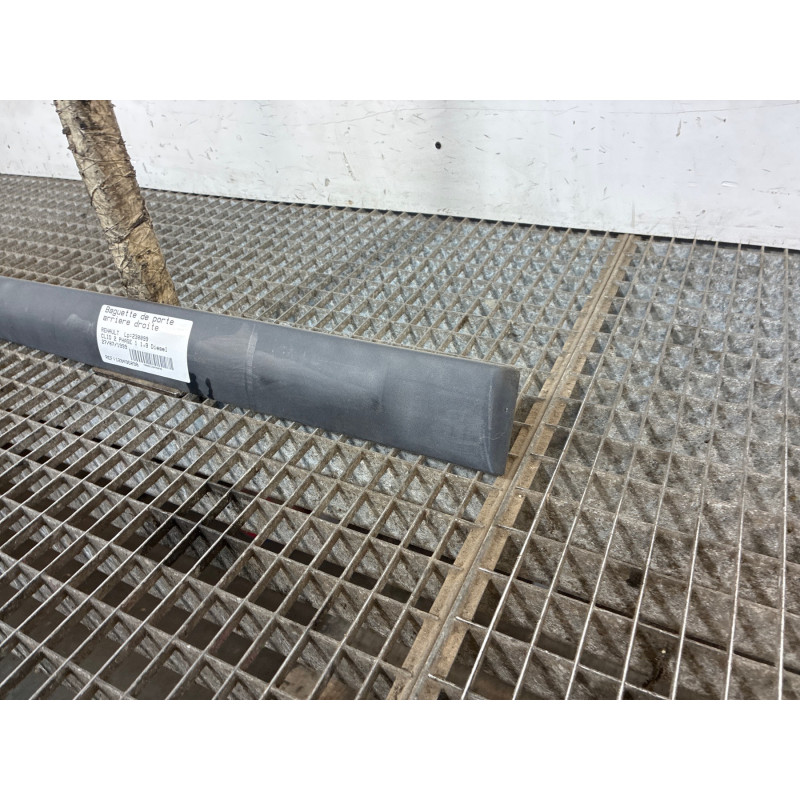 Baguette de porte arriere droite RENAULT CLIO 2 Photo n°4