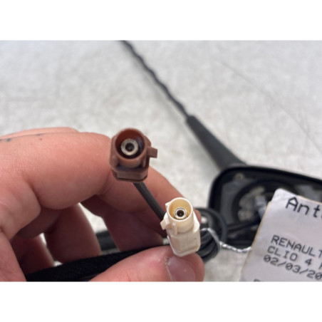 Antenne RENAULT CLIO 4