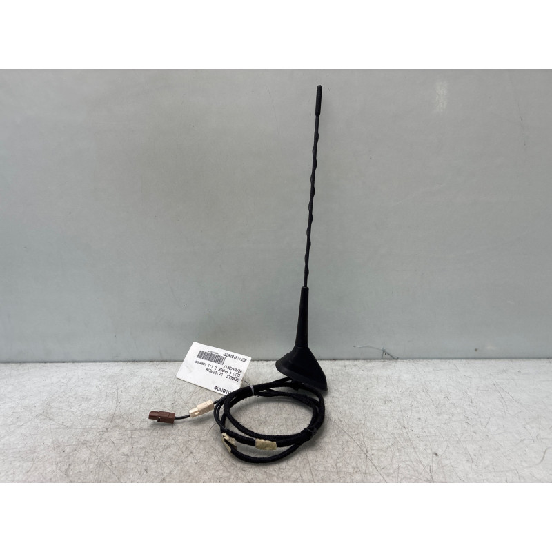 Antenne RENAULT CLIO 4 Photo n°3