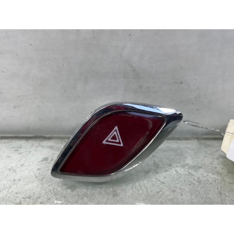 Bouton de warning CITROEN C3 2 Photo n°4