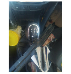 Interrupteur de leve vitre avant droit OPEL MOKKA 1