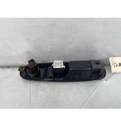 Interrupteur de leve vitre avant droit RENAULT CLIO 2