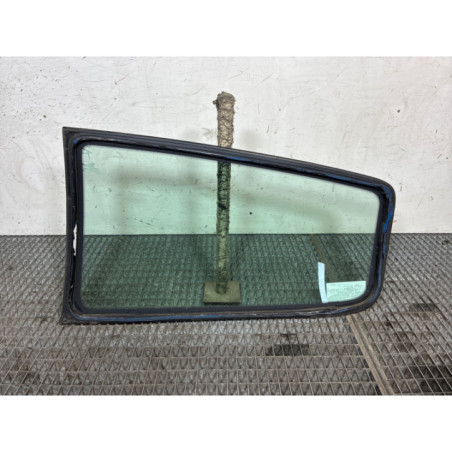 Custode arriere droit RENAULT CLIO 2