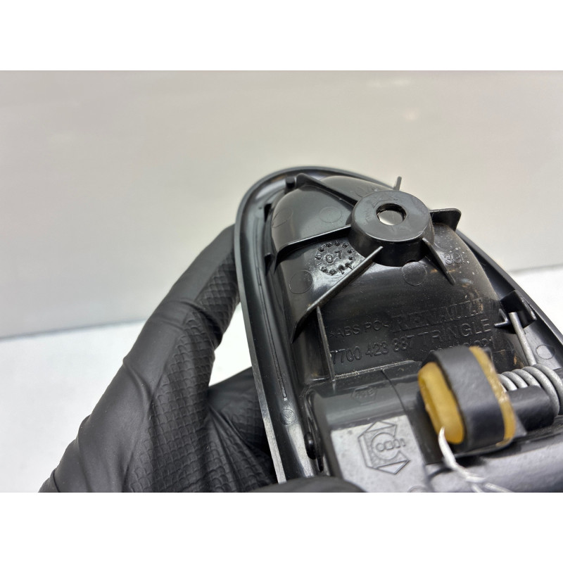 Poignee interieur arriere gauche RENAULT CLIO 2 CAMPUS Photo n°3