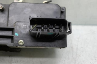Serrure avant gauche FORD FIESTA 5