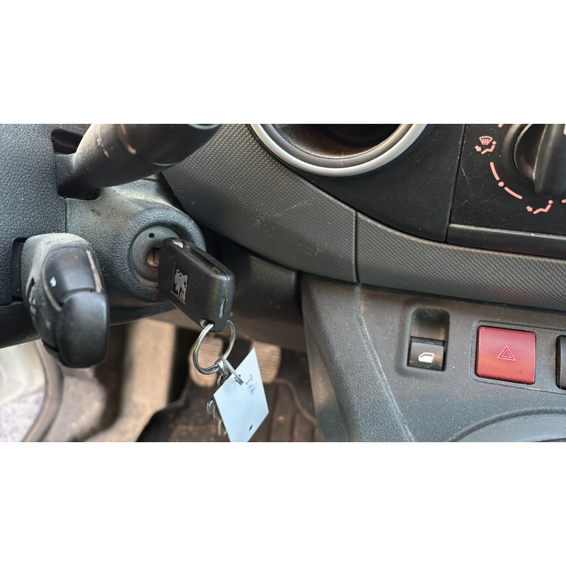 Custode avant gauche (porte) PEUGEOT PARTNER 2 Photo n°20