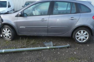 Calculateur moteur RENAULT CLIO 3