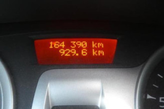Calculateur moteur RENAULT CLIO 3