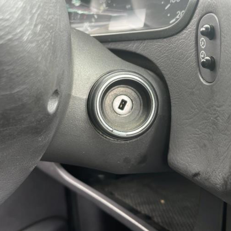 Bras essuie glace arriere MERCEDES CLASSE A 168 Photo n°8