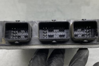 Calculateur moteur RENAULT MEGANE 2