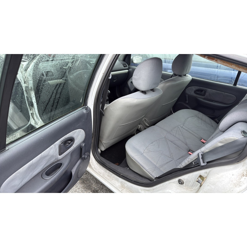 Moteur RENAULT CLIO 2 Photo n°15