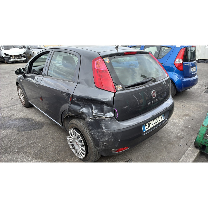 FIAT PUNTO 3 1.2i - 8V Photo n°4