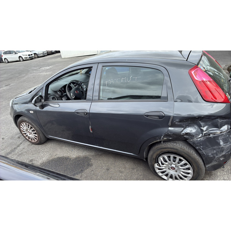 FIAT PUNTO 3 1.2i - 8V Photo n°6