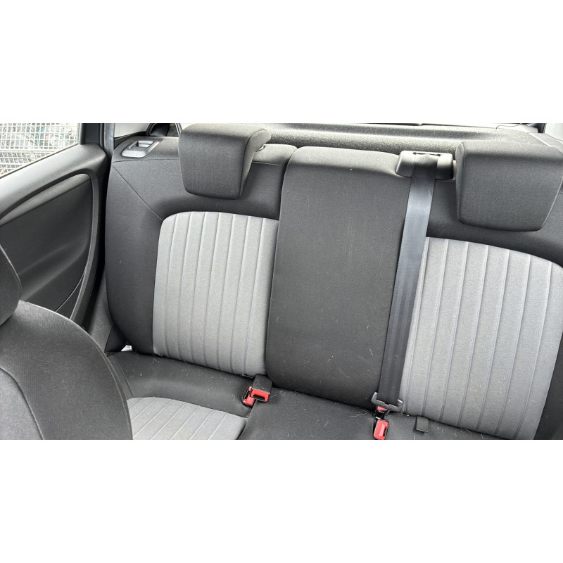 FIAT PUNTO 3 1.2i - 8V Photo n°12
