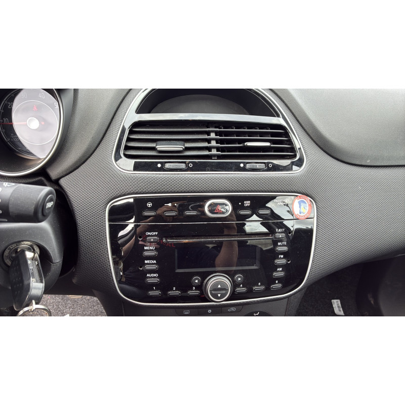 FIAT PUNTO 3 1.2i - 8V Photo n°16