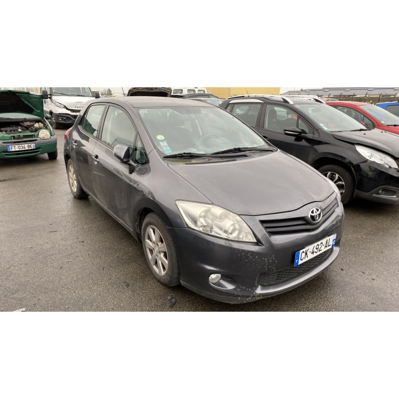 TOYOTA AURIS 1 PHASE 2 1.4 D4D - 8V TURBO Photo n°2