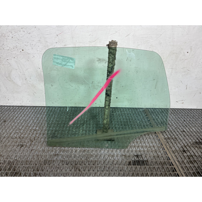 Vitre arriere droit CITROEN C3 1 Photo n°2