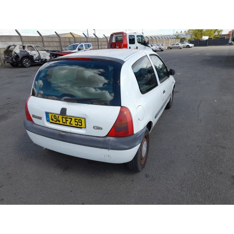 Capot RENAULT CLIO 2 Photo n°6