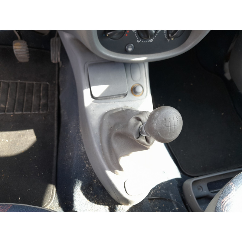 Capot RENAULT CLIO 2 Photo n°12