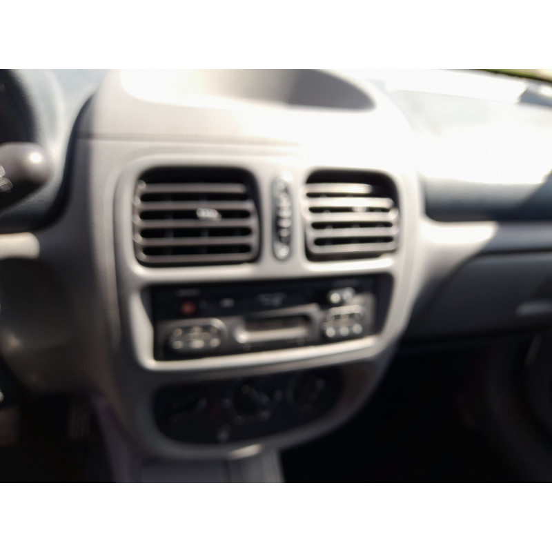 Capot RENAULT CLIO 2 Photo n°13
