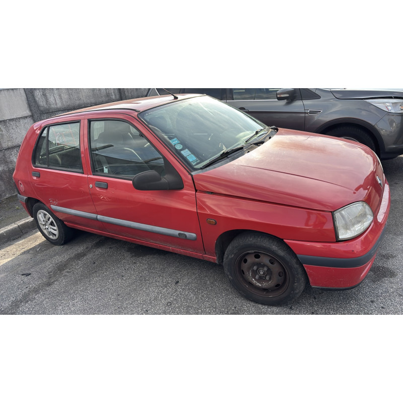 Capot RENAULT CLIO 1 Photo n°18