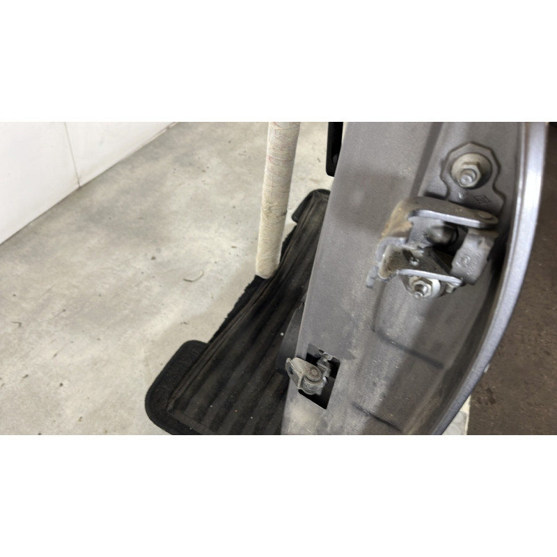 Porte arriere gauche RENAULT CLIO 4 Photo n°3