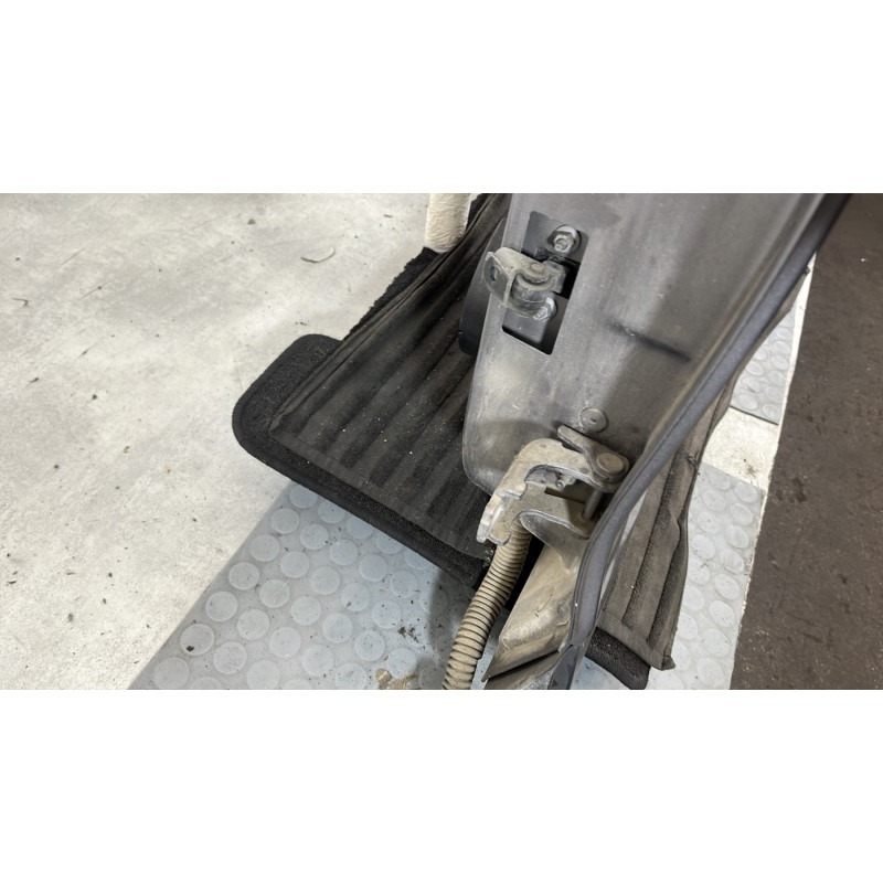 Porte arriere gauche RENAULT CLIO 4 Photo n°4